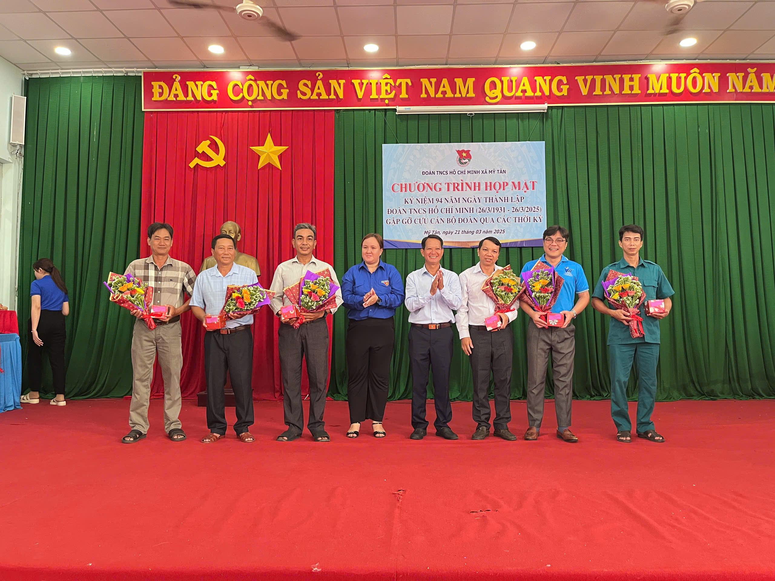 XÃ ĐOÀN MỸ TÂN TỔ CHỨC HỌP MẶT KỶ NIỆM 94 NĂM NGÀY THÀNH LẬP ĐOÀN TNCS HỒ CHÍ MINH VÀ LỄ KẾT NẠP ĐOÀN VIÊN MỚI